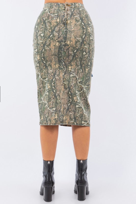 Cargo Skirt with contrast pockets in Woodland Camo